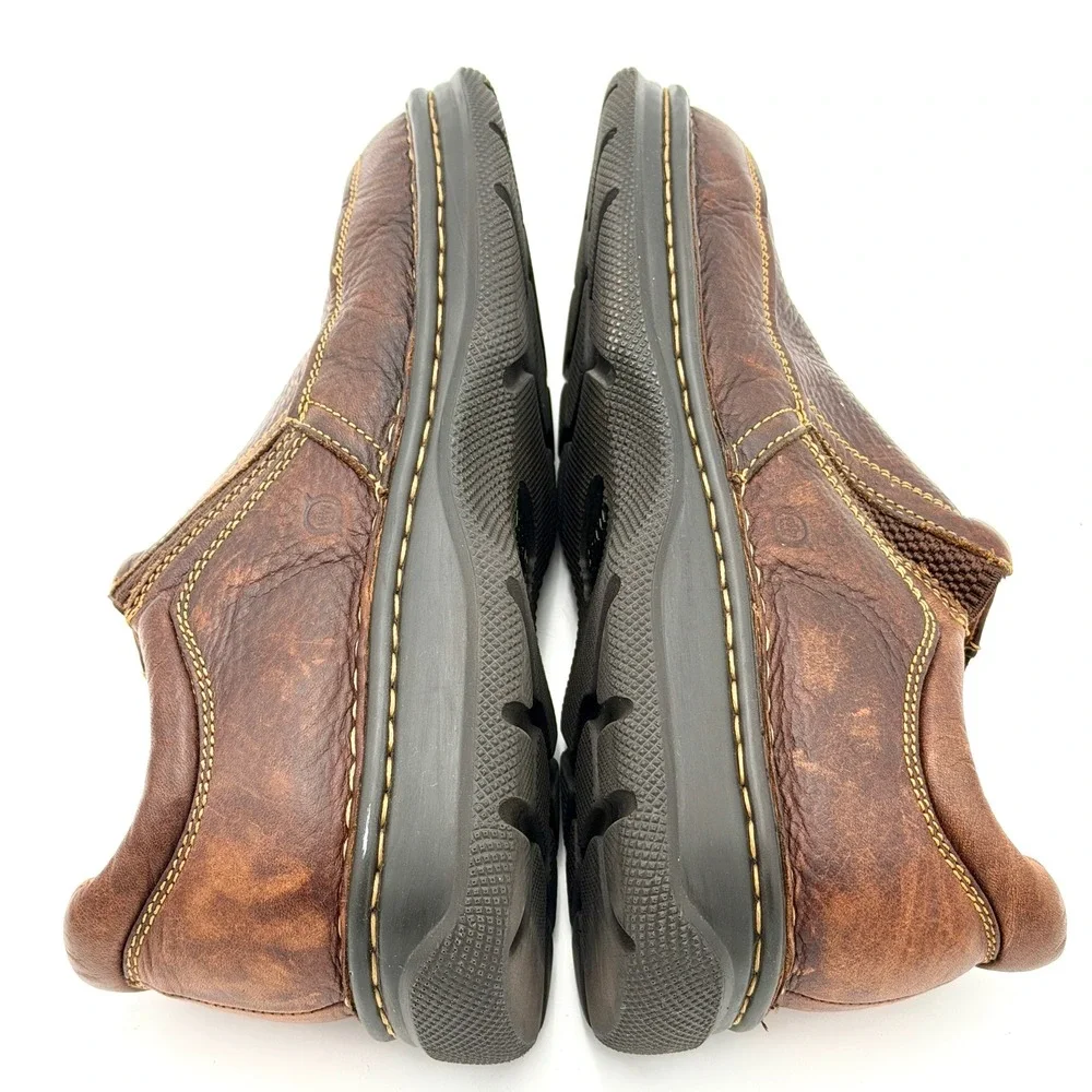 Born Mens Brown Leather Slip On Loafers Moc Toe Shoes B6093 Size 9 42.5